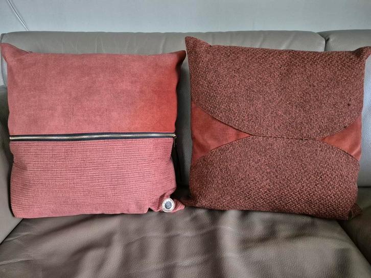 2 terracotta koperkleur sierkussens coco maison timeless, Huis en Inrichting, Woonaccessoires | Kussens, Zo goed als nieuw, Vierkant