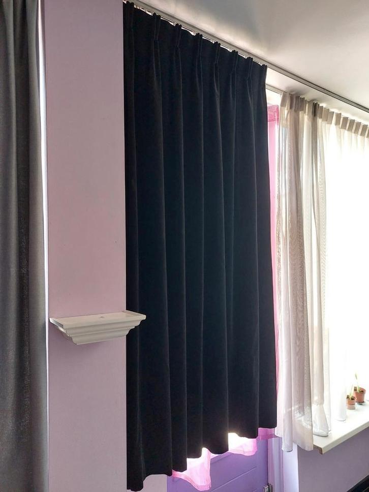 Velours zwart gordijn, smal. B75 X H167, Huis en Inrichting, Stoffering | Gordijnen en Lamellen, Gebruikt, 150 tot 200 cm, 50 tot 100 cm