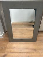 Grote grijze spiegel 90x70 hout, Gebruikt, Ophalen of Verzenden, Minder dan 100 cm, Rechthoekig