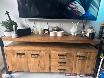 Tv meubel/dressoir mangohout en staal beschikbaar voor biedingen