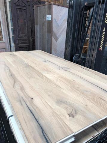 STOERE VINTAGE EIKEN VLOER MULTI KANT EN KLAAR beschikbaar voor biedingen