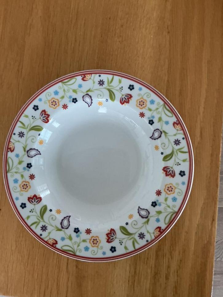 Servies “doppio shanti” Flirt  R&B. (SETPRIJS), Huis en Inrichting, Keuken | Servies, Zo goed als nieuw, Overige stijlen, Porselein