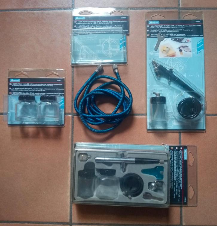 Airbrush Set - Nieuwstaat, Hobby en Vrije tijd, Schilderen, Ophalen of Verzenden