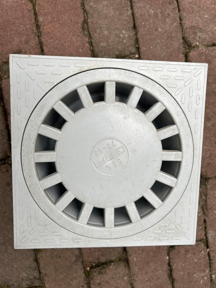 Afvoerputje - Ideaal voor tuin of terras!, Doe-het-zelf en Verbouw, Buizen en Afvoer, Nieuw, Afvoer, Pvc, Minder dan 2 meter, 80 mm of meer