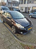 Peugeot 208 1.2 VTI 60KW/82PK 5-D 2013 APK JAN 2027, Voorwielaandrijving, 1199 cc, Zwart, Handgeschakeld