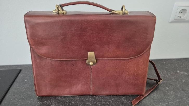 Aktetas/ laptoptas Beagles bruin/ cognac echt leer, Sieraden, Tassen en Uiterlijk, Tassen | Schoudertassen, Nieuw, Overige merken