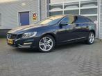 Volvo V60 2.4 D6 AWD Plug-In Hybrid Summum, Auto's, 1849 kg, Beige, Particulier, Te koop
