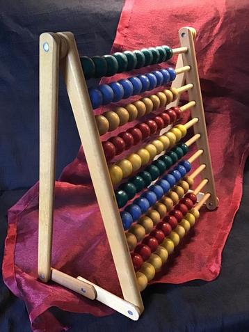 Volledig houten telraam. Inklapbaar beschikbaar voor biedingen
