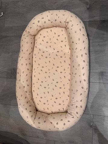 Babynest beschikbaar voor biedingen