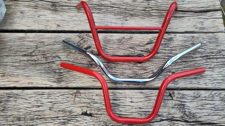 3 stuurtjes voor bijv. Peugeot of Puch oldtimer, Fietsen en Brommers, Brommeronderdelen | Oldtimers, Zo goed als nieuw, Overige merken