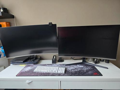 32" Curved monitoren, Computers en Software, Monitoren, Zo goed als nieuw, Curved, Ophalen of Verzenden