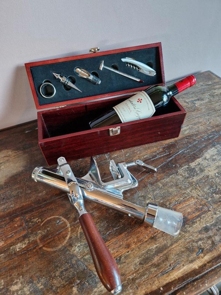 Luxe Wijnset - Pomerol - In houten geschenkdoos, Verzamelen, Wijnen, Nieuw, Overige typen, Overige gebieden, Ophalen of Verzenden