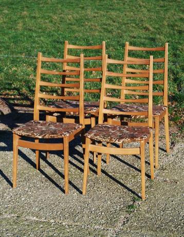 Vintage houten ladder stoelen beschikbaar voor biedingen