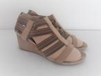 Unisa - prachtige beige leren zomer schoenen - sandalen 39, Verzenden, Beige, Sandalen of Muiltjes, Zo goed als nieuw