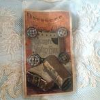 4 oude knopen, Verzenden