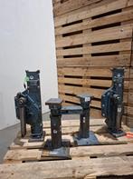 2x Dommekracht 10 ton, Ophalen, Zo goed als nieuw, Handmatig