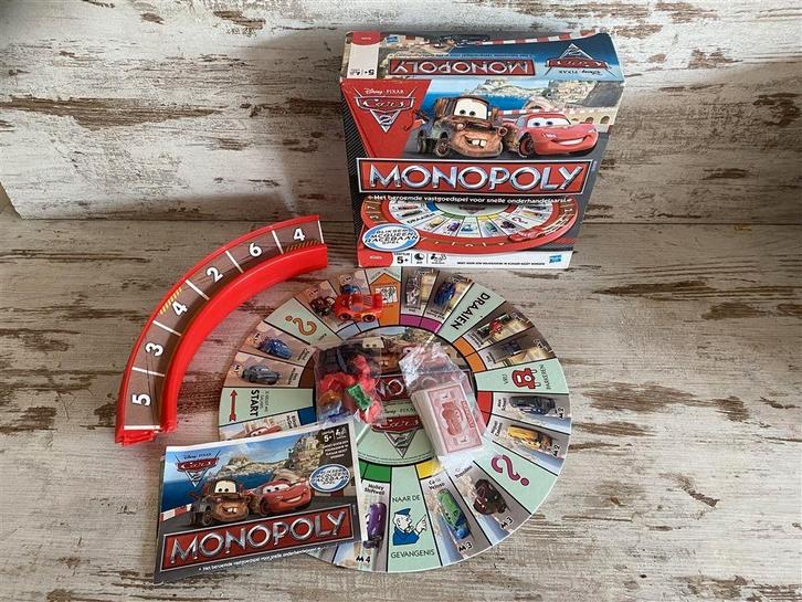 Monopoly cars 2 disney pixar [s966], Hobby en Vrije tijd, Gezelschapsspellen | Bordspellen, Zo goed als nieuw, Ophalen of Verzenden