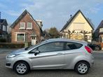 Ford Fiesta 1.0 Style 53.000 km NL-AUTO-NAP., Te koop, Zilver of Grijs, Airconditioning, Benzine