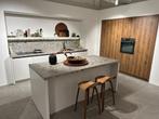 Showroom Keuken Hoofddorp ATAG, Huis en Inrichting, Keuken | Complete keukens, Ophalen, Overige typen, Met kookeiland, Grijs