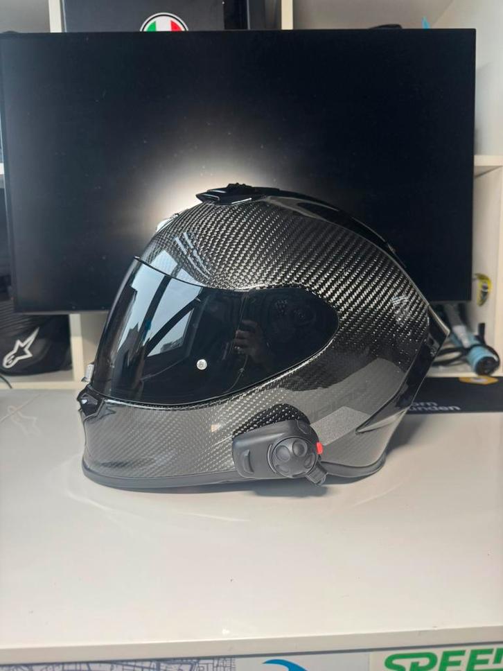 (XS) Scorpion Exo-R1 Carbon inc. SENA intercom, Motoren, Kleding | Motorhelmen, Integraalhelm, XS, Overige merken, Tweedehands