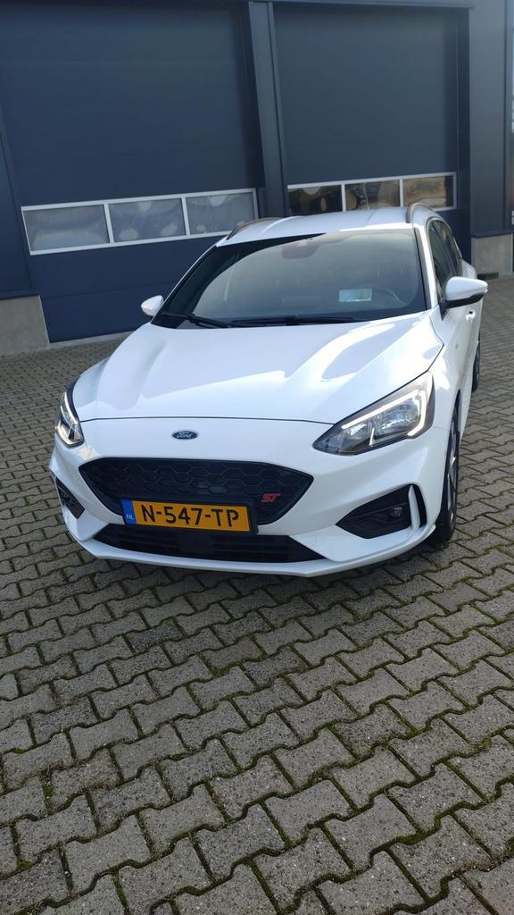 Ford Focus 1.0 Ecoboost Hybrid 155pk 2022 Wit, Auto's, Ford, Particulier, Focus, Hybride Elektrisch/Benzine, Stationwagon, Handgeschakeld