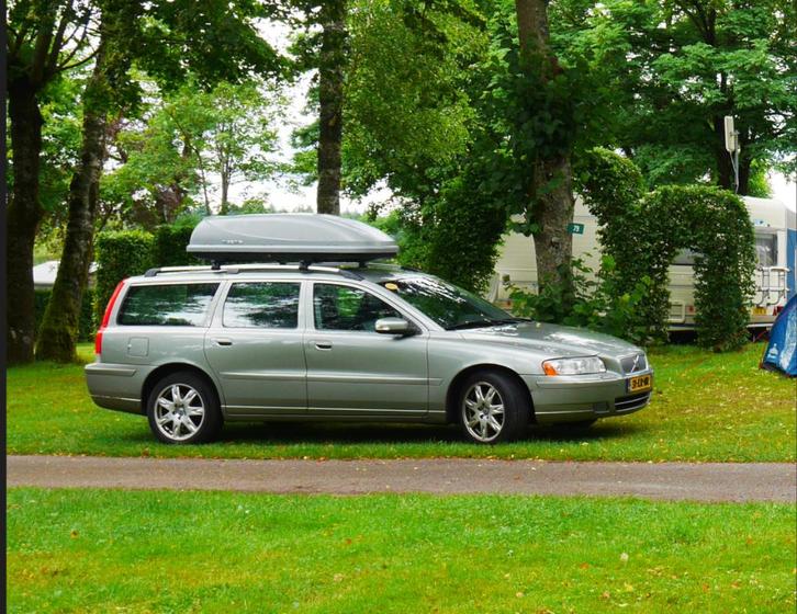 Volvo dakkoffer inclusief dakdragers, Auto diversen, Dakkoffers, Zo goed als nieuw, Ophalen