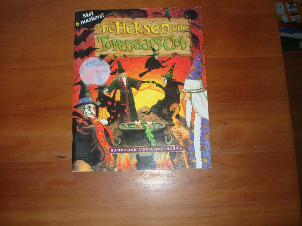 HH.(1215) de heksen en tovenaarsclub. handboek voor, Verzenden, Zo goed als nieuw, Fictie algemeen