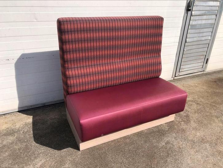 2 stuks horeca restaurant bank wandbank hexagon stof 170 cm, Huis en Inrichting, Stoelen, Zo goed als nieuw, Twee, Hout, Leer