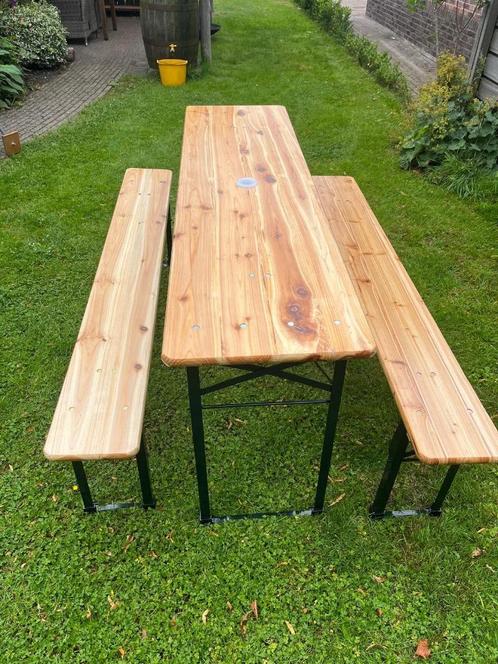 Biertafelset huren 3-delig, Hobby en Vrije tijd, Feestartikelen | Verhuur, Zo goed als nieuw, Ophalen of Verzenden