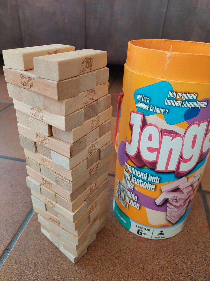 Jenga - originele spel met 53 hardhouten blokjes, Hobby en Vrije tijd, Gezelschapsspellen | Bordspellen, Gebruikt, Een of twee spelers