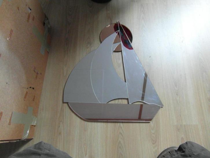 Vintage spiegel van een zeilboot in 3 kleuren, Huis en Inrichting, Woonaccessoires | Spiegels, Zo goed als nieuw, 50 tot 75 cm