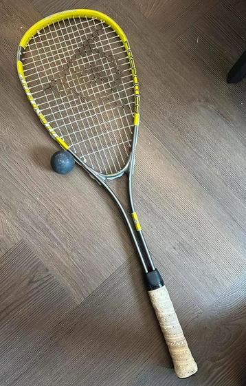 Dunlop Squash Racket met Hoes beschikbaar voor biedingen