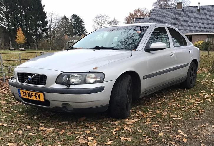 Volvo S60 2.4 170PK AUT 2003 Grijs, Auto's, Volvo, Particulier, S60, Benzine, E, Sedan, Automaat, Origineel Nederlands, Zilver of Grijs