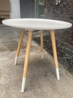 Wit Bijzettafeltje met grenen poten, Minder dan 55 cm, Gebruikt, Rond, Hout