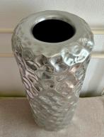 Grote designervaas van aluminium, Ophalen of Verzenden, Metaal