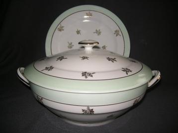 Limoges, Charles Ahrenfeldt. Dinerservies voor 12 personen. beschikbaar voor biedingen
