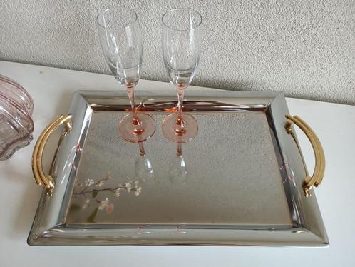 Dienblad zilver met gouden greepjes | Hollywood Regency, Huis en Inrichting, Woonaccessoires | Dienbladen, Zo goed als nieuw, Metaal
