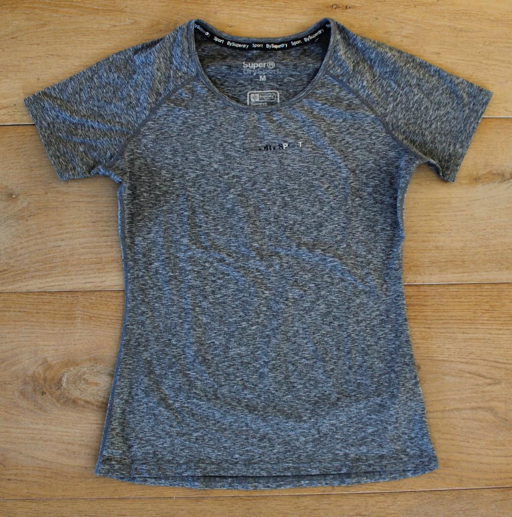 Sportshirt van Superdry maat M, Maat 38/40 (M), Superdry, Ophalen of Verzenden, Fitness of Aerobics