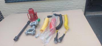 Te koop reparatieset voor onderweg voor kleine reparaties  beschikbaar voor biedingen