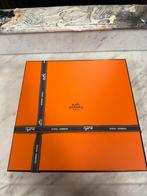 Originele Hermès Doos - 25 x 25 x 5 cm (Vierkant) - NIEUW, Ophalen, Overige materialen, 50 tot 100 cm, Zo goed als nieuw