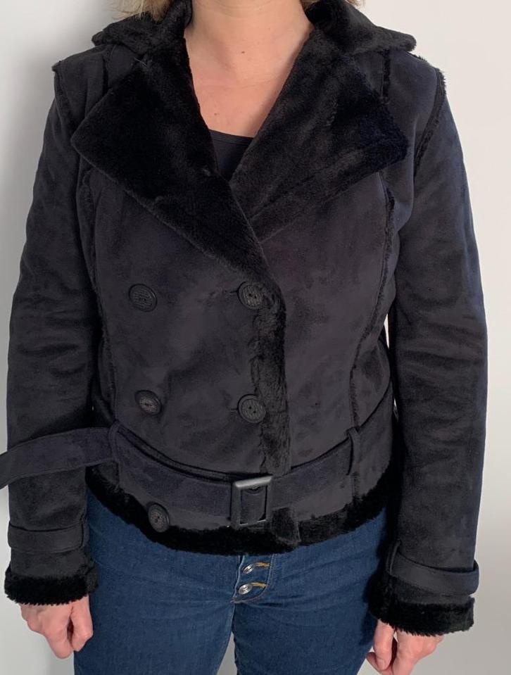 Damess winterjas Zwart maat 38 NIEUW!!!, Kleding | Dames, Jassen | Winter, Zo goed als nieuw, Maat 38/40 (M), Zwart, Ophalen of Verzenden