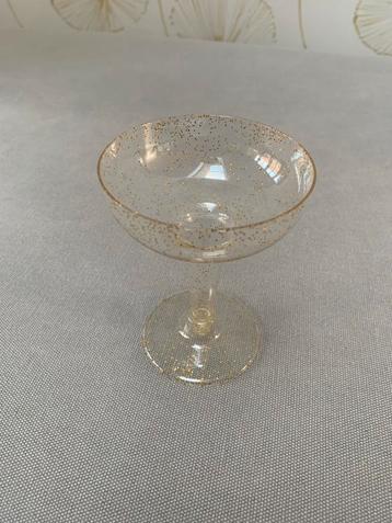 100x Cocktailglazen Goudglitter Kunststof beschikbaar voor biedingen