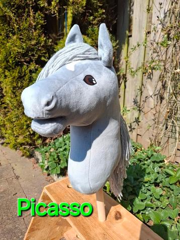 Nieuwe grijze  hobbyhorse Picasso,hobby horse, stokpaard  beschikbaar voor biedingen
