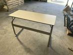 Kleine school bureaus 50 x 120cm met blauw onderstel 75 cm, Huis en Inrichting, Tafels | Sidetables, 100 tot 150 cm, Niet ingevuld