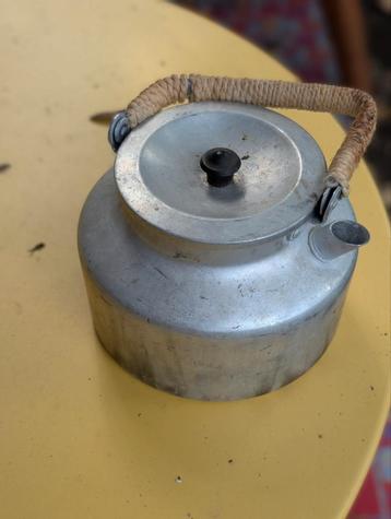 Camping theepotje  beschikbaar voor biedingen
