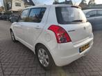 Suzuki Swift 1.3 Shogun, Nieuwe APK tot 30-10-2026, Auto's, Suzuki, Voorwielaandrijving, Gebruikt, 400 kg, Origineel Nederlands