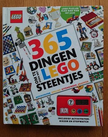 Boek 365 dingen om te doen met lego steentjes.  beschikbaar voor biedingen
