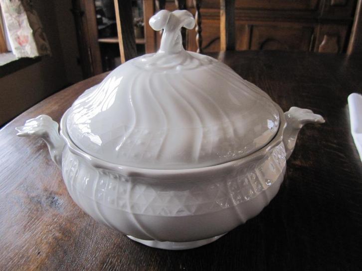 Hutschenteuther poselein terrine model Dresden wit, Antiek en Kunst, Antiek | Porselein, Verzenden