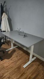 Bureau elektrisch verstelbaar 140x80 cm, Huis en Inrichting, Bureaus, Ophalen of Verzenden, Elektrisch, Zo goed als nieuw, Bureau