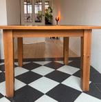 Massief houten tafel, walnootkleurig, 105x105 cm, Huis en Inrichting, Tafels | Eettafels, Ophalen, Gebruikt, Vierkant, Vier personen